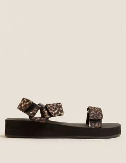 Coupon ⌛ M&S Collection Sporty Ankle Strap 🩴 Sandals 👏 16 Coupon ⌛ M&S Collection Sporty Ankle Strap 🩴 Sandals 👏 -Women's Holiday Shop Sales SD 01 T02 3934 N4 X EC 0