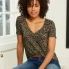 Buy 🔔 SOSANDAR Women Jersey Animal Print V-Neck T-Shirt ⭐